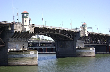 Burnside Bridge in Portland, Oregon - &copy 2010 S. Larison Danz